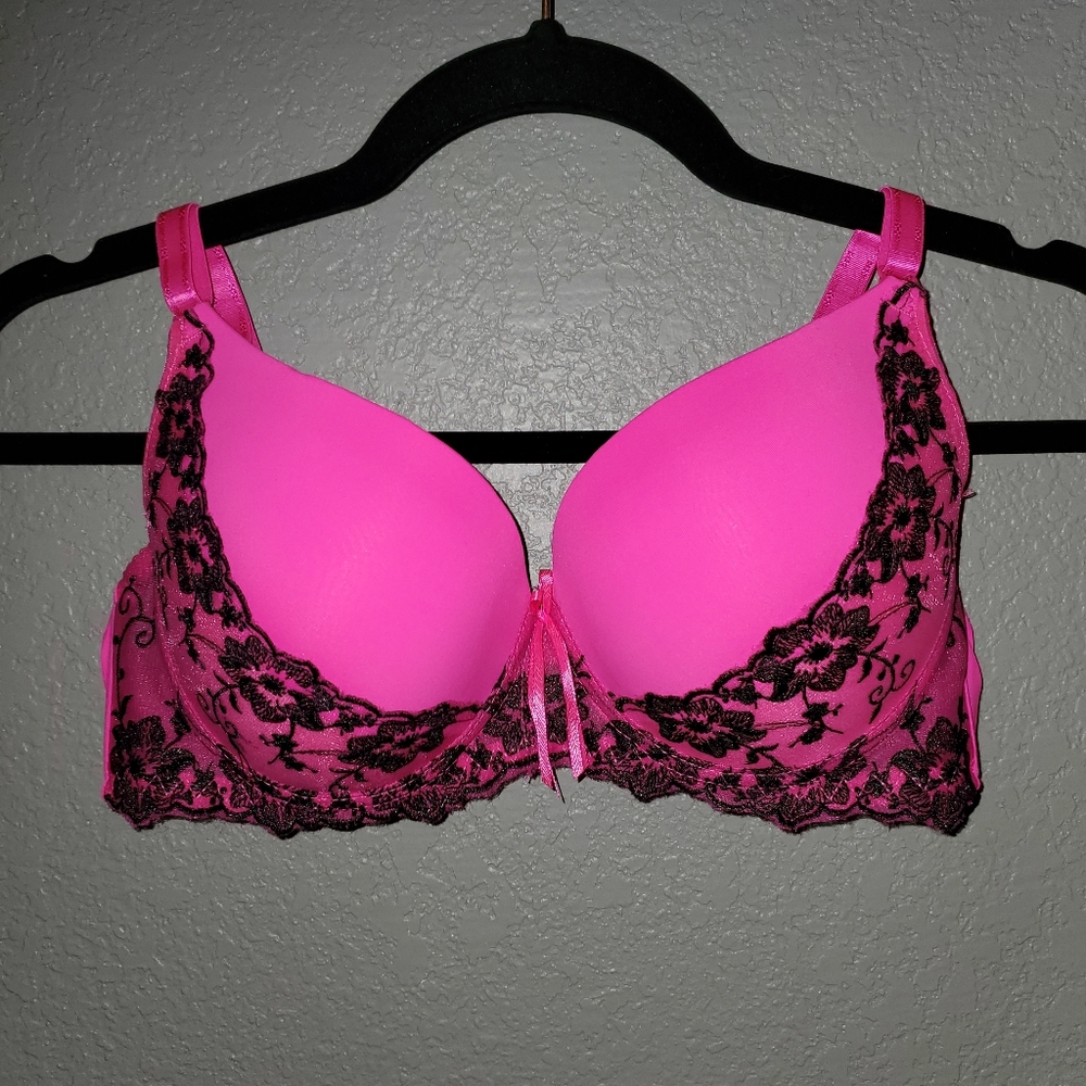 36D PINK BRA